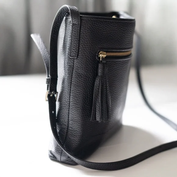 KATE SPADE Chester Street Dessi Pebbled Leather Crossbody in Black - Picture 2 of 5